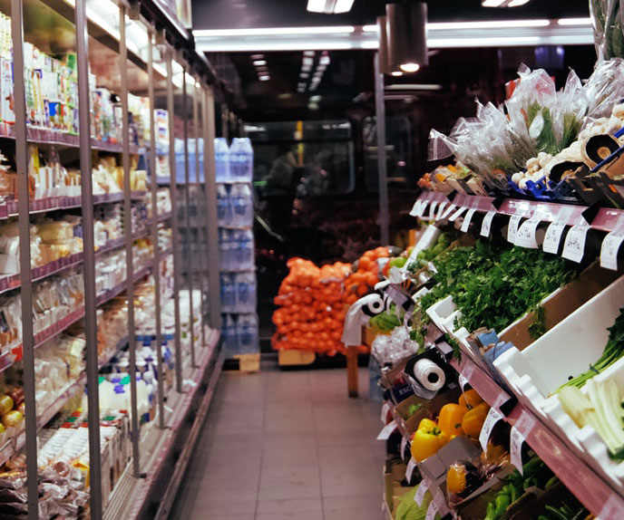 Какие меры предпринимаются для регулирования цен на продукты?